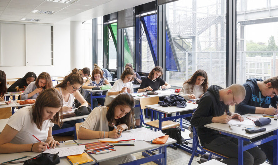 ENT 45 : Une Plateforme Numérique pour un Environnement Scolaire et Professionnel Moderne